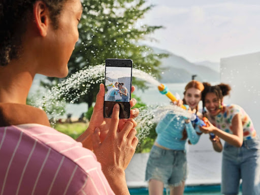 Xiaomi ra mắt Redmi Note 14 Series: Toàn năng từ camera AI 200MP đến thiết kế bền bỉ, giá từ 4,99 triệu đồng